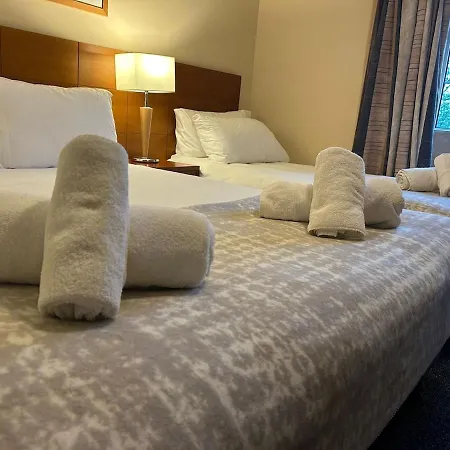 River Apartments, Spacious 2 Bedroom - Muckross Road *