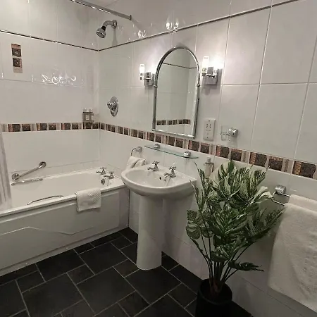 River Apartments, Spacious 2 Bedroom - Muckross Road Cill Airne